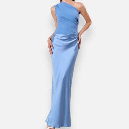 Victoire | Robe maxi plissée à une épaule
