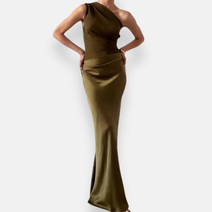 Victoire | Robe maxi plissée à une épaule