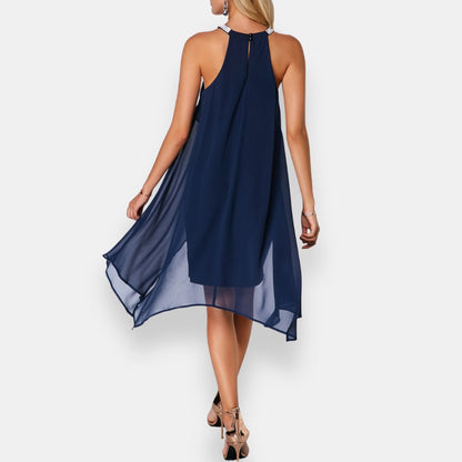 Mélisène | Robe asymétrique à col bijou