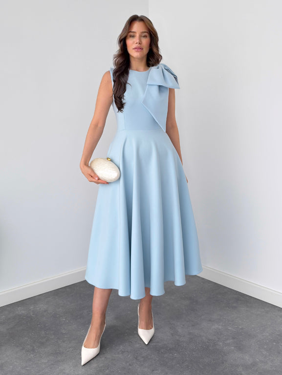 Robe midi ajustée à nœud