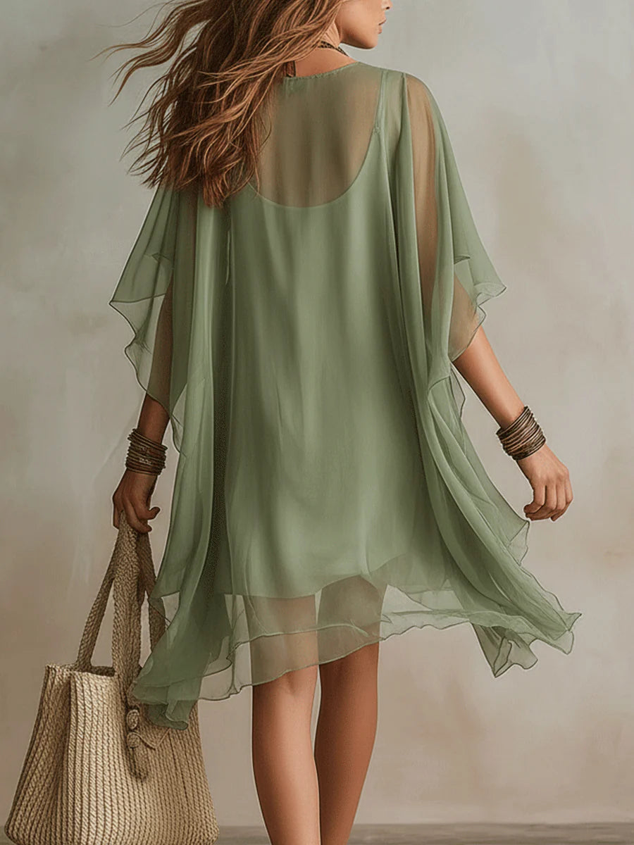 Émeraude | Mini Robe Fluide Superposée, Col en V Vert