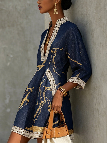 Astrée | Mini Robe Col en V, Imprimé Or Marine