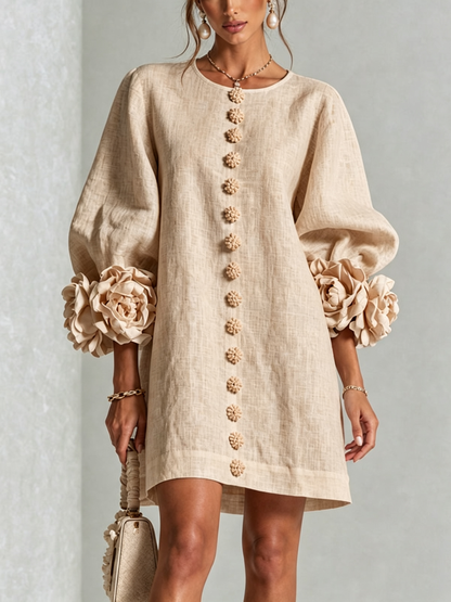 Robe Amara Mini Élégante à Boutons Floraux
