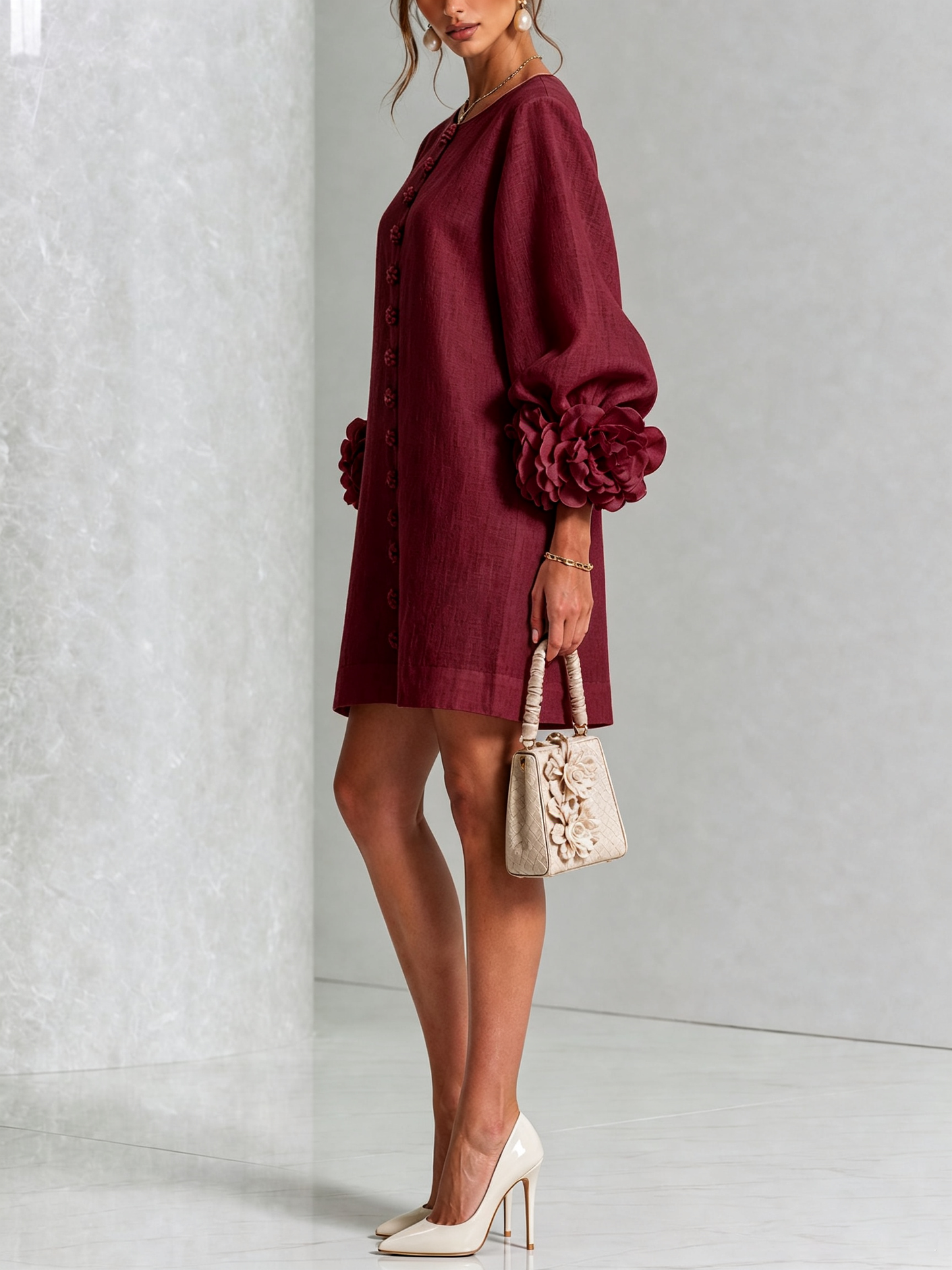 Robe Amara Mini Élégante à Boutons Floraux