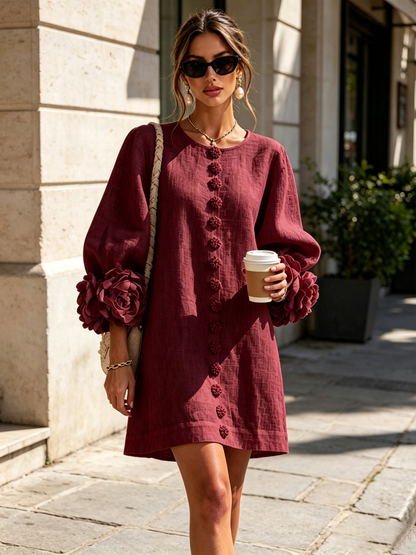 Robe Amara Mini Élégante à Boutons Floraux