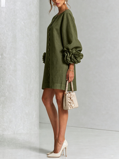Robe Amara Mini Élégante à Boutons Floraux