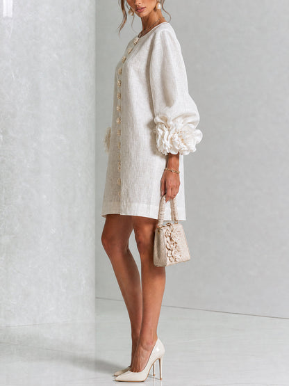 Robe Amara Mini Élégante à Boutons Floraux