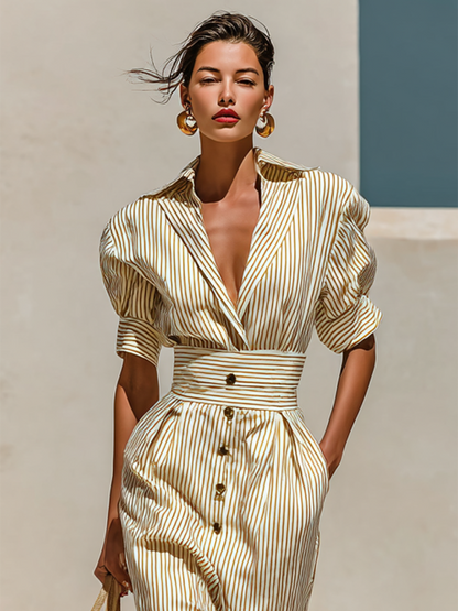 Robe Midi Rayée à Col et Manches Courtes
