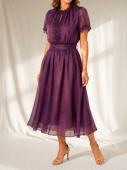 Flavia | Robe Maxi avec décolleté en goutte et dentelle en chiffon
