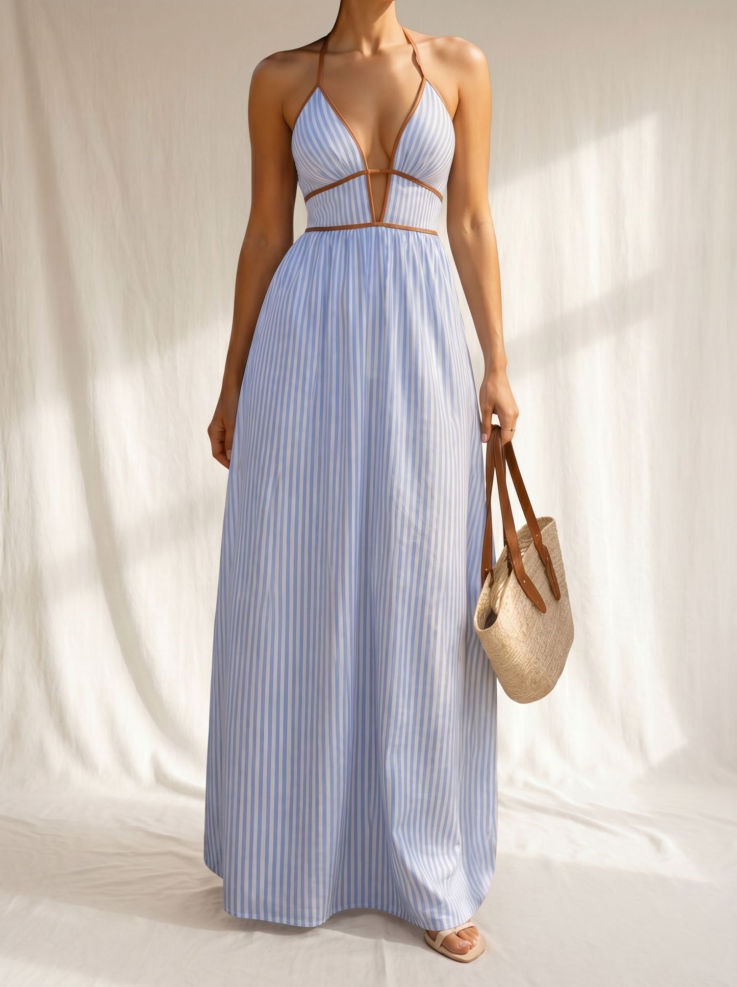 Laurina | Robe longue à rayures avec décolleté en cut-out