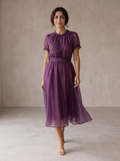 Flavia | Robe Maxi avec décolleté en goutte et dentelle en chiffon